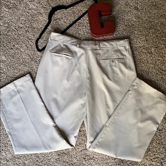 Walter Hagen men’s khaki dress slacks - Picture 5 of 5